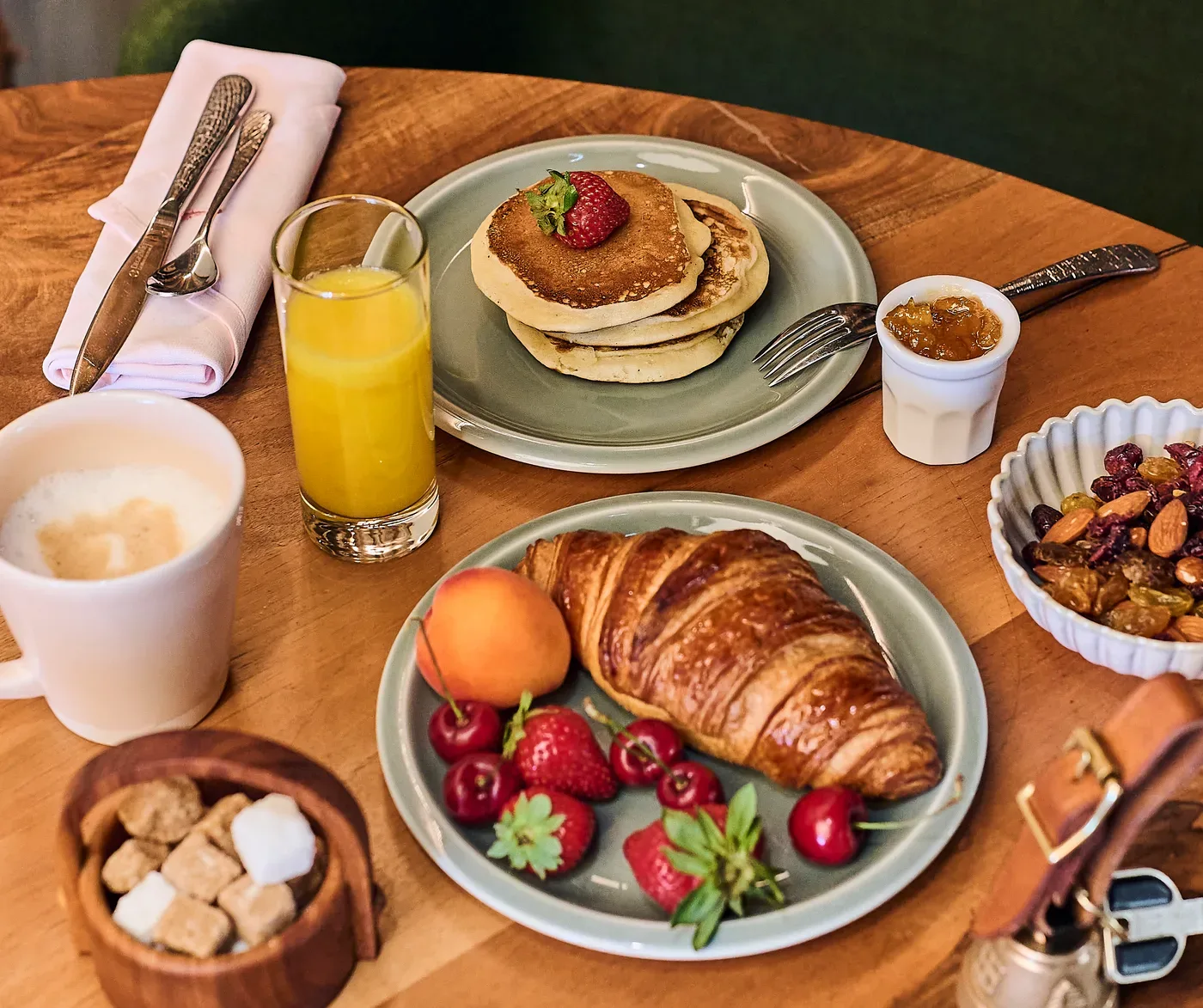 Le petit-déjeuner servi
